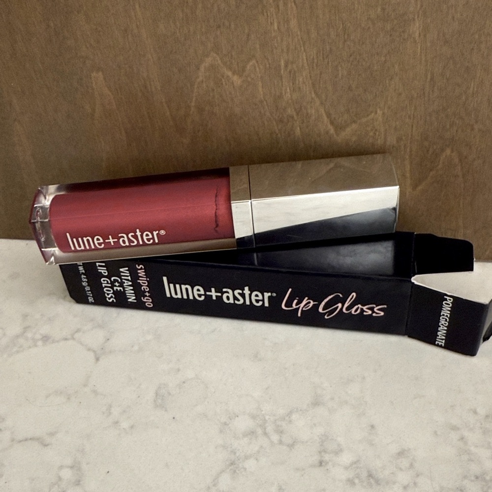 Lune + Aster Lip Gloss Pomegranate